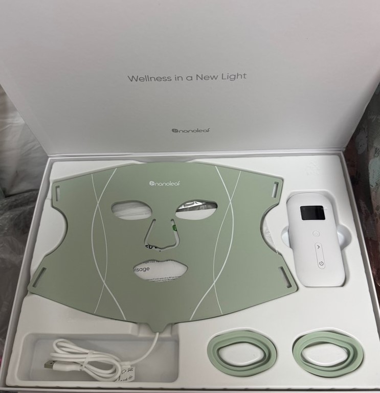 Nanoleaf LED Light Therapy Face Mask