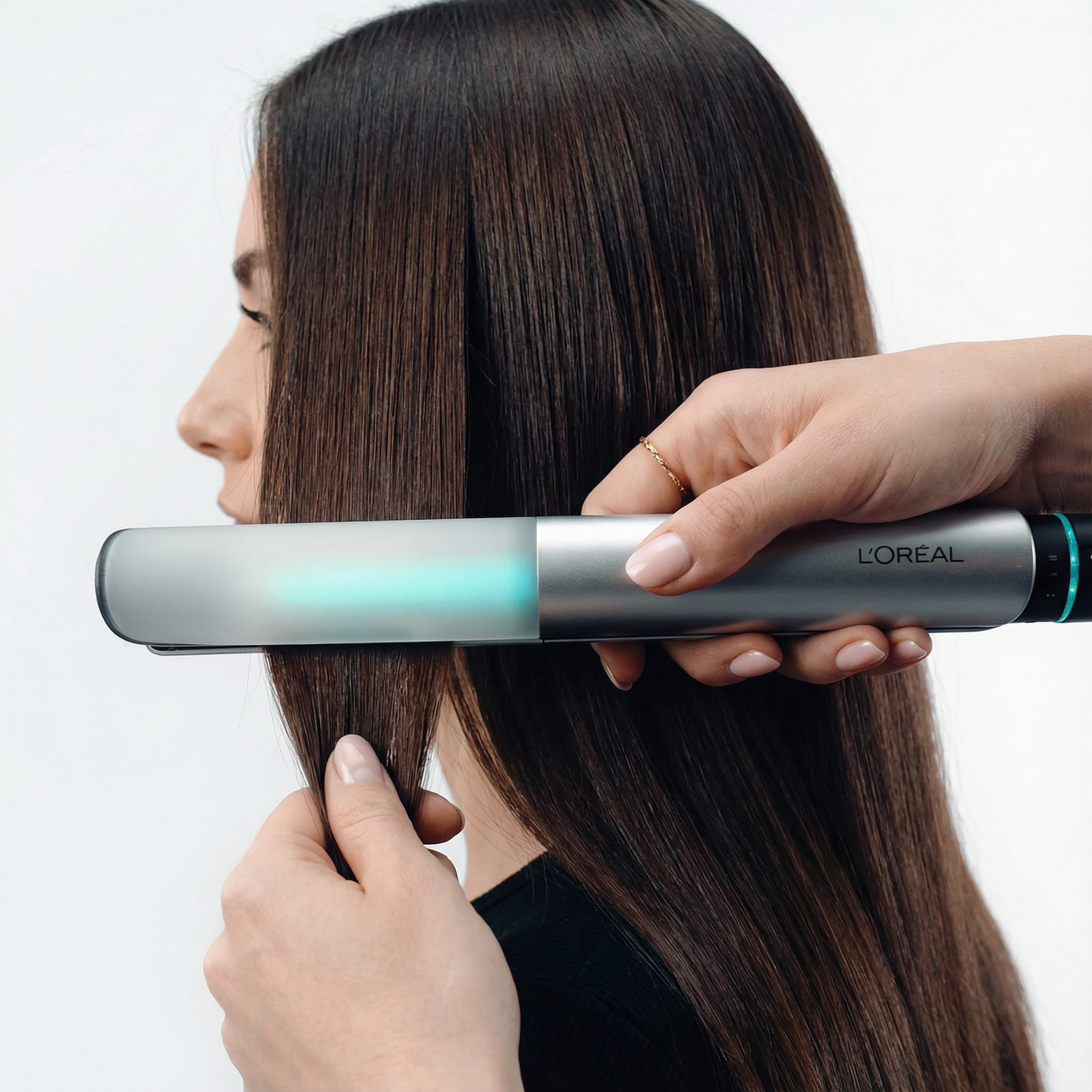 L'Oréal Infrared Hair Straightener CES