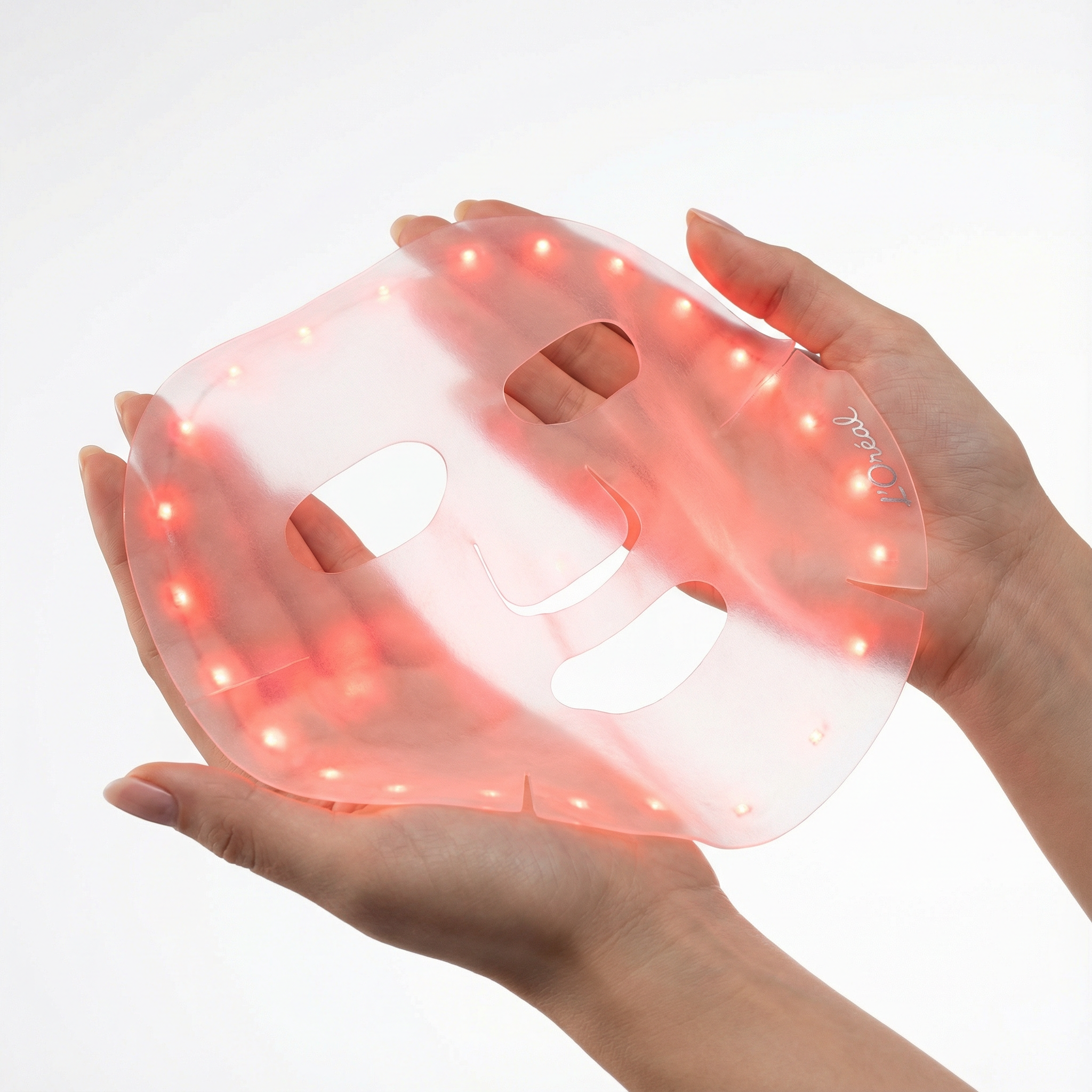 L'Oréal LED face mask